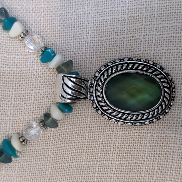 Avon Fashion Jewelry - Picture 2 of 6